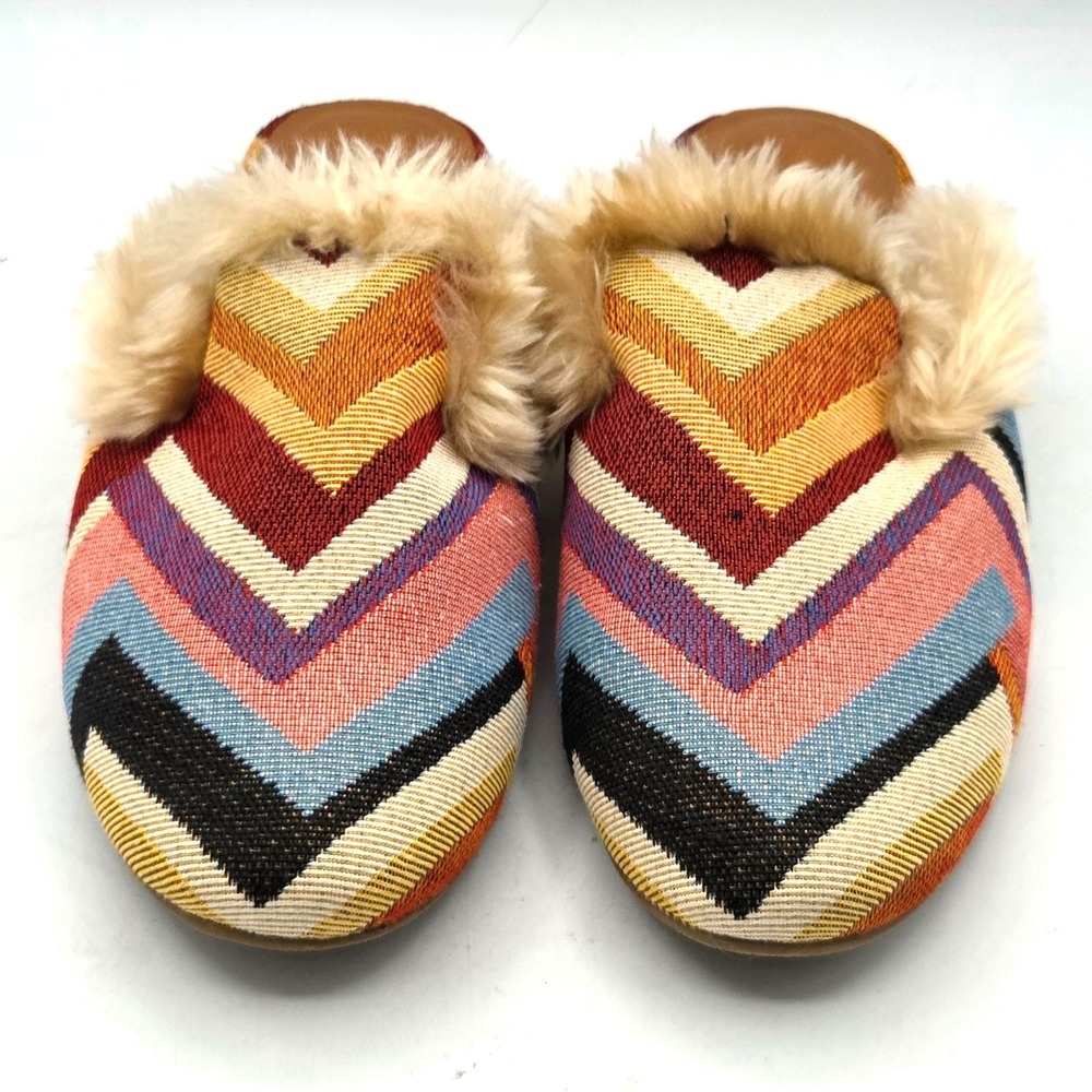 NEW Universal Thread Women's Bibiana Faux Fur Lined Chevron Mules sz 8.5 Boho
